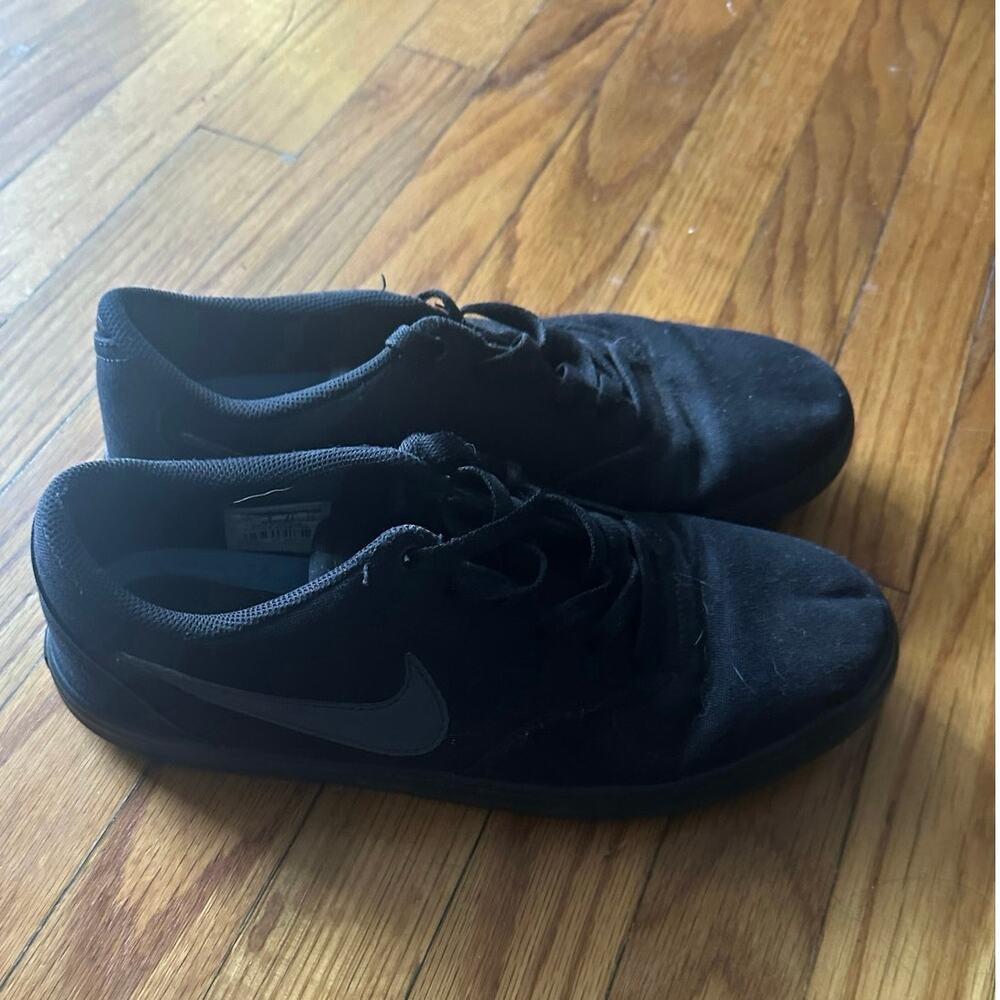 Nike SB Check Solarsoft Sneakers – Black, Men’s Size 10